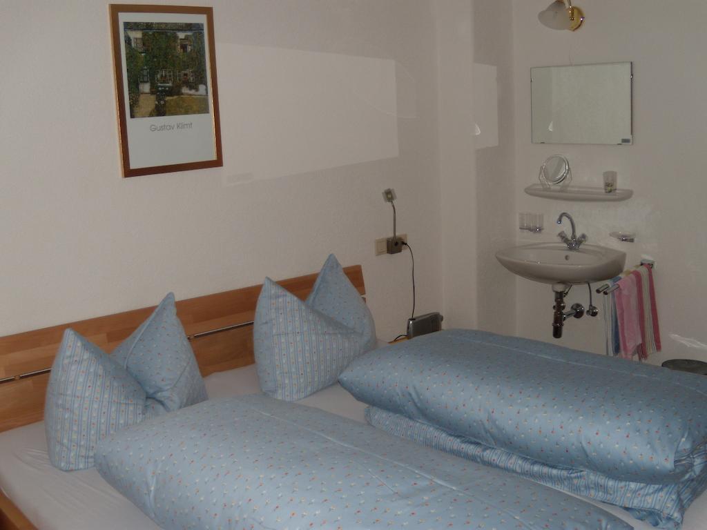 Ferienwohnung Rottensteiner Sybille Inclusiv Sommercard Jerzens Ruang foto